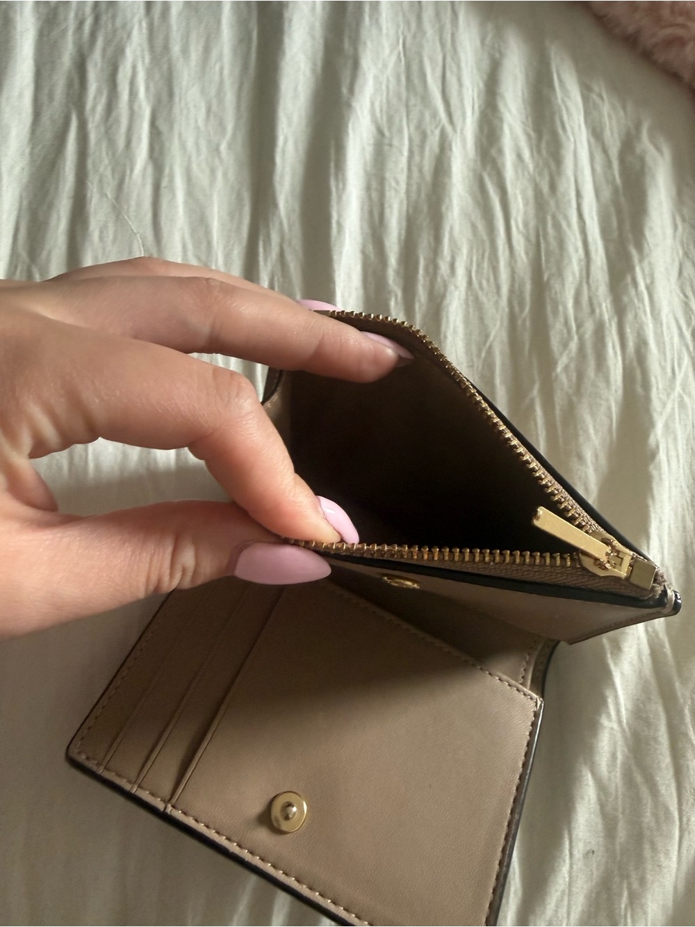 Coach Pebbled Leather Compact Wallet in Taupe Pink - Picture 4 of 5